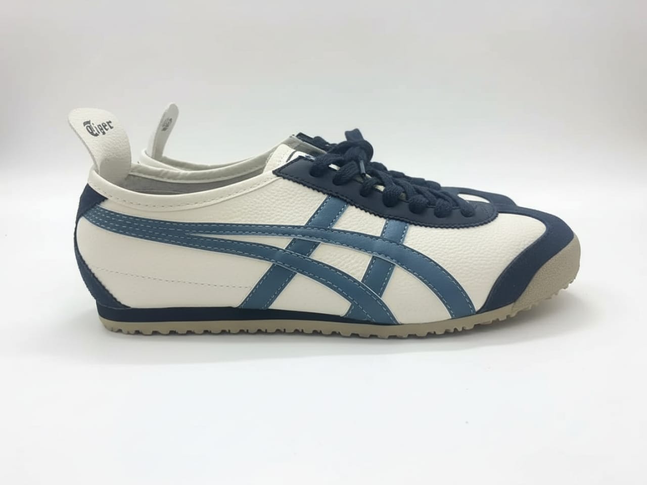 ONITSUKA TIGER MEXICO 66